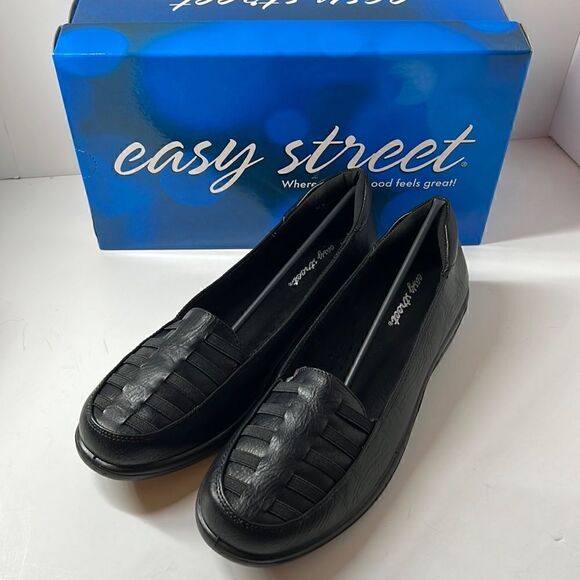 easy street Shoes - Easy Street Genesis Black Burnis Loafers size 9.5 M